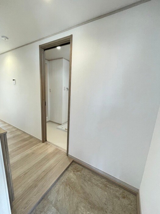 物件内観写真15　(玄関)