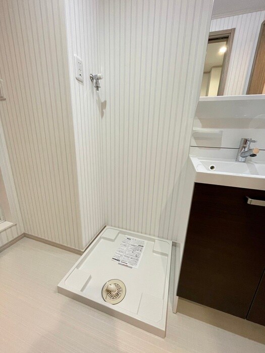 物件内観写真17　(洗濯機置場)