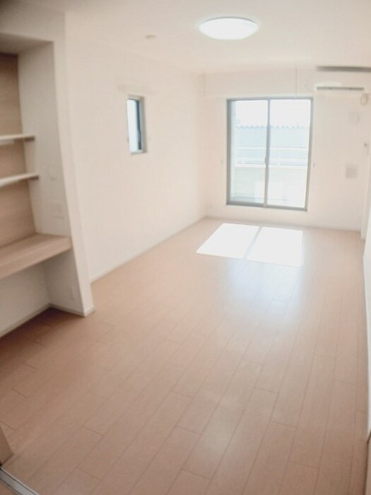 物件内観写真4　(居室)