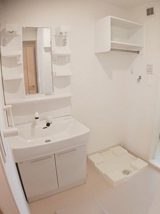 物件内観写真8　(洗面)