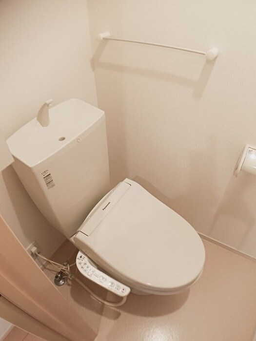 物件内観写真9　(トイレ)