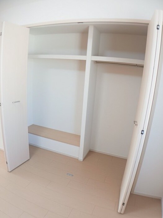 物件内観写真10　(収納)
