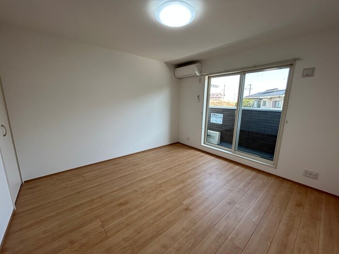 物件内観写真9　(居室)