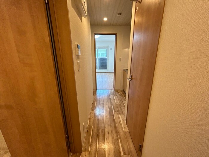 物件内観写真19　(廊下)