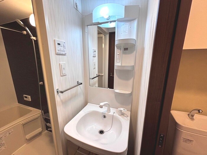 物件内観写真12　(洗面)