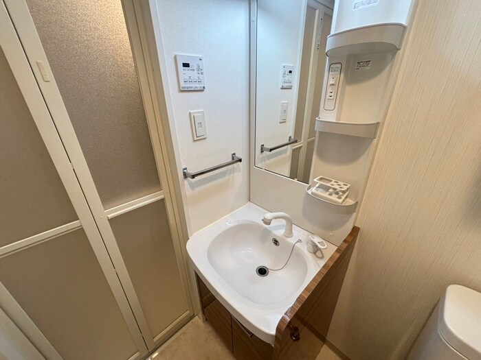 物件内観写真13　(洗面)