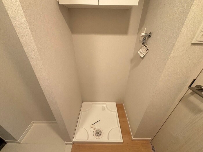 物件内観写真14　(洗濯機置場)