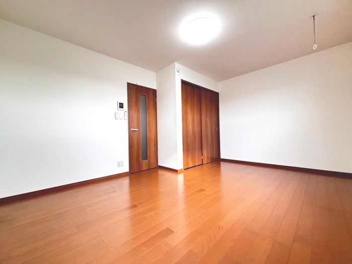 物件内観写真10　(居室)