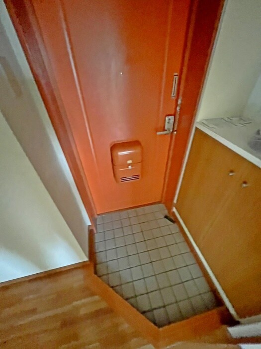 物件内観写真16　(玄関)