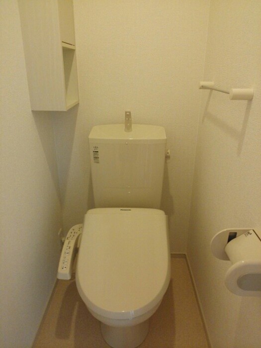 物件内観写真6　(トイレ)