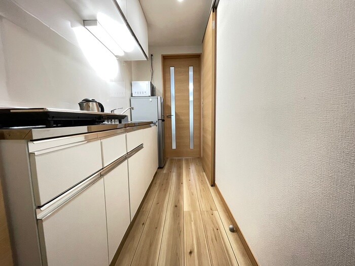 物件内観写真14　(廊下)