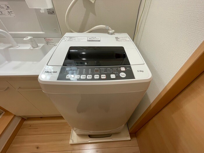 物件内観写真14　(洗濯機置場)