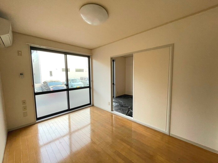 物件内観写真8　(居室)