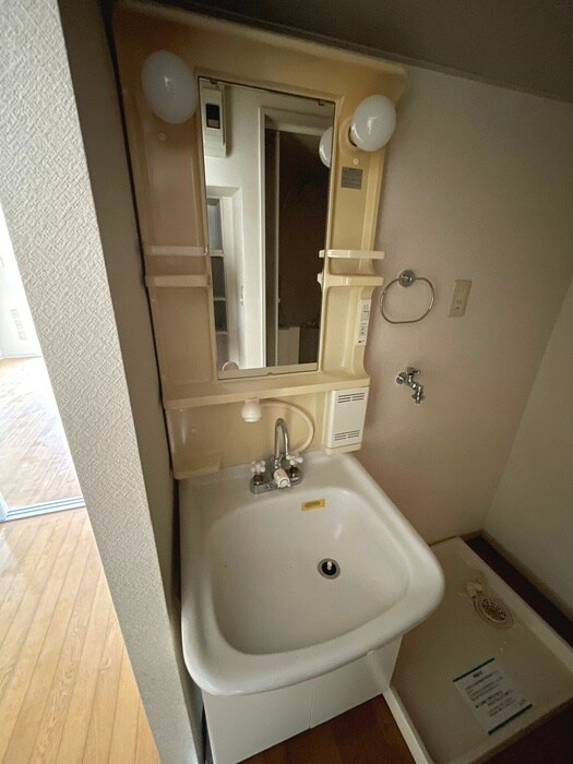 物件内観写真11　(洗面)