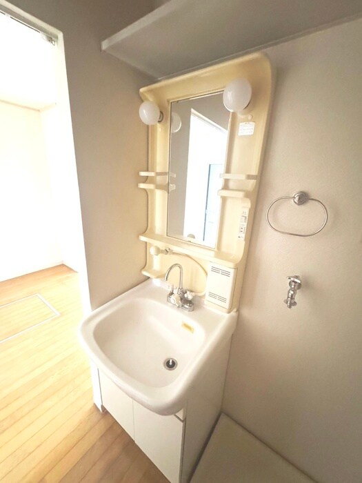 物件内観写真12　(洗面)