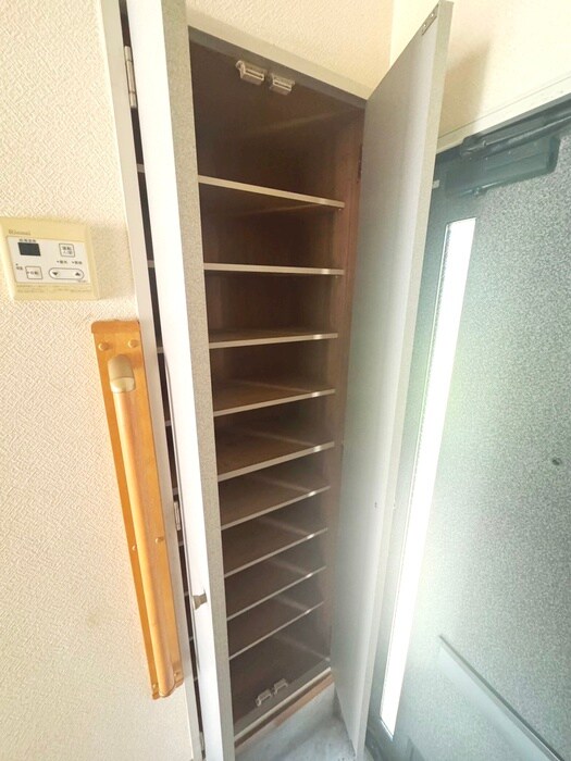 物件内観写真21　(靴箱)