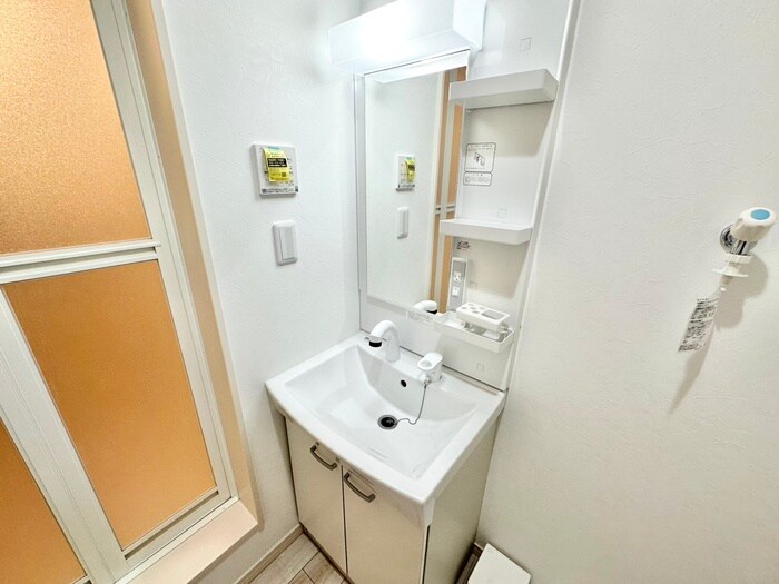 物件内観写真13　(洗面)