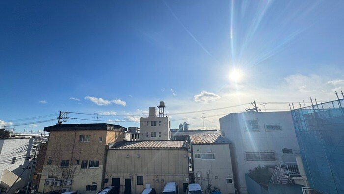 物件内観写真20　(室内からの展望)