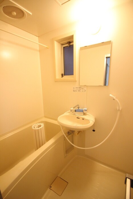 物件内観写真13　(バス／シャワールーム等)