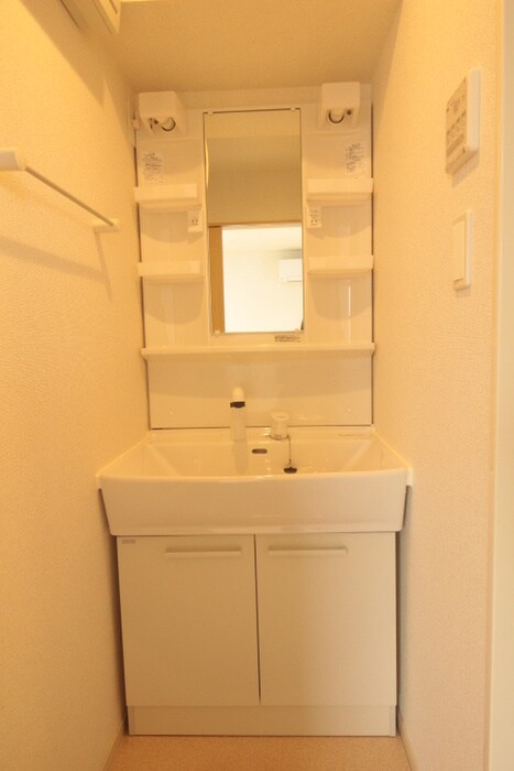 物件内観写真13　(洗面)