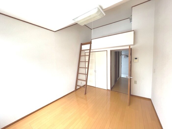 物件内観写真18　(居室)