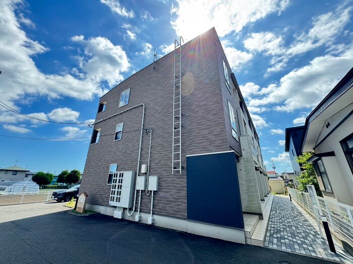物件外観写真2　(外観写真)