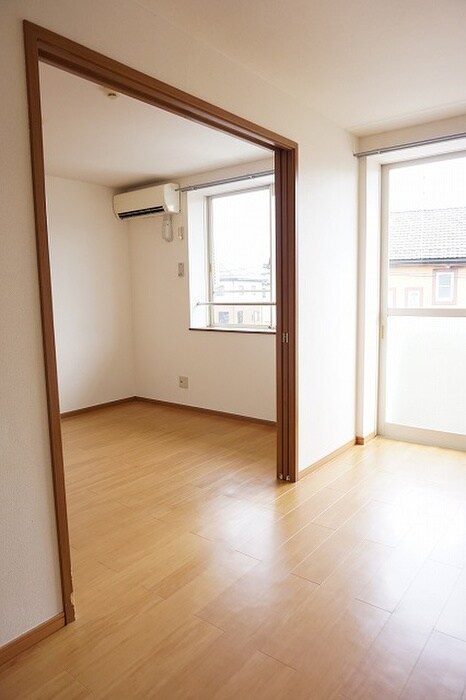 物件内観写真7　(居室)