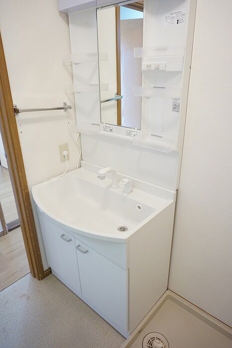 物件内観写真11　(洗面)