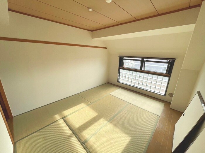 物件内観写真10　(居室)