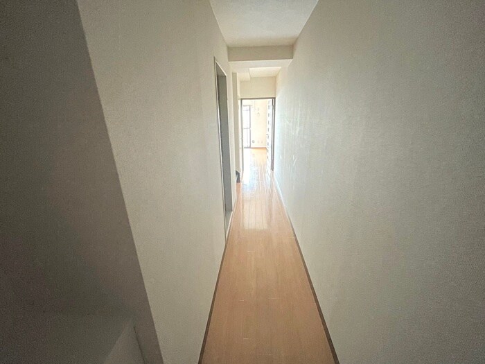物件内観写真21　(廊下)