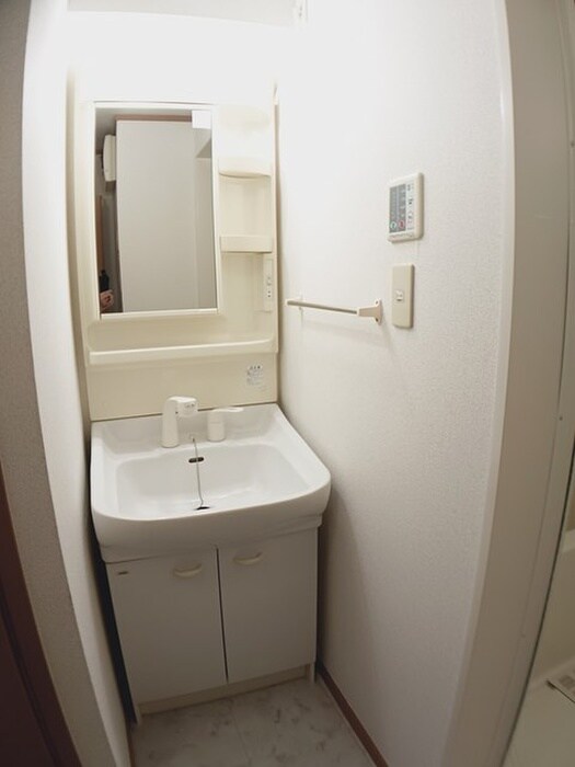 物件内観写真10　(洗面)