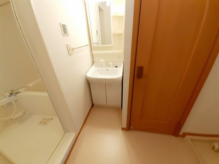 物件内観写真10　(洗面)