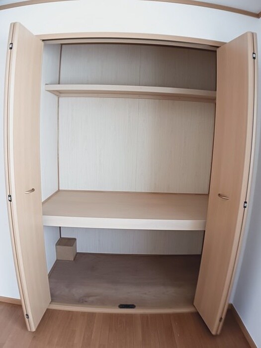 物件内観写真13　(収納)