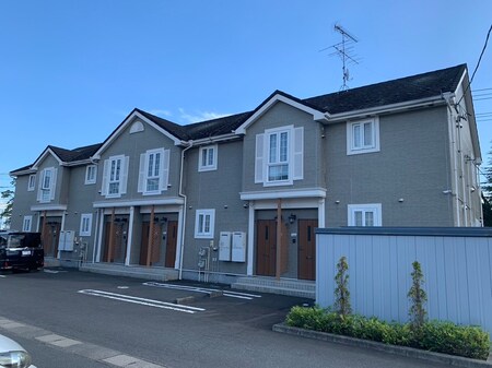 ＶＩＶＡＣＥ雷神Ａ棟外観写真