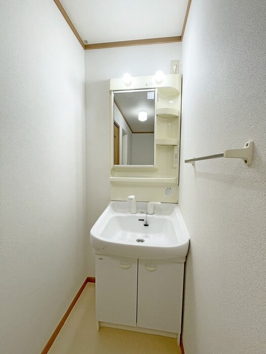 物件内観写真11　(洗面)