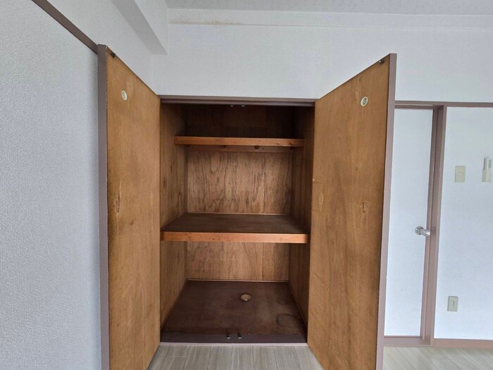 物件内観写真9　(収納)