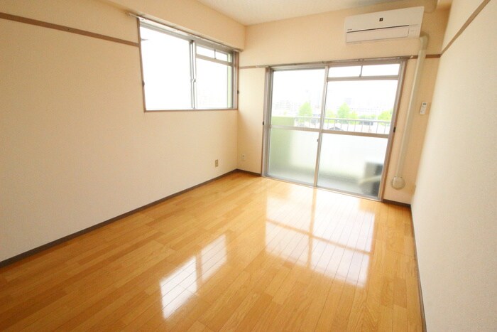 物件内観写真9　(居室)