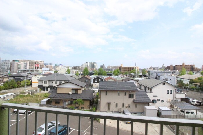 物件内観写真22　(室内からの展望)