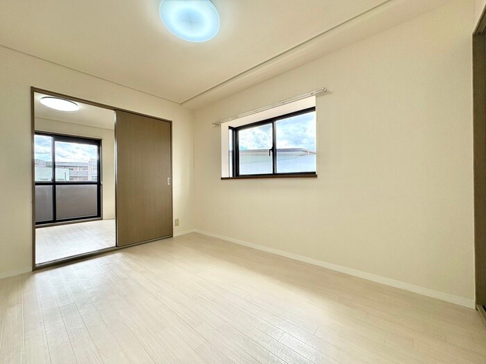 物件内観写真7　(居室)