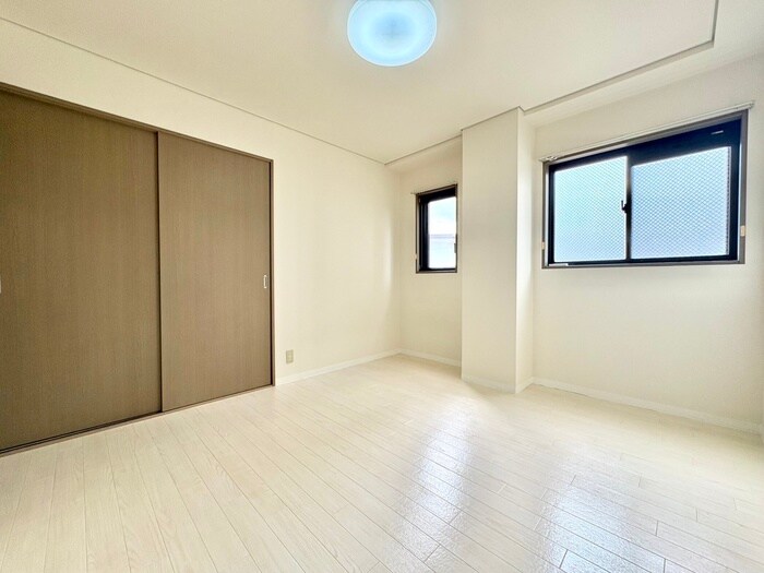 物件内観写真9　(居室)