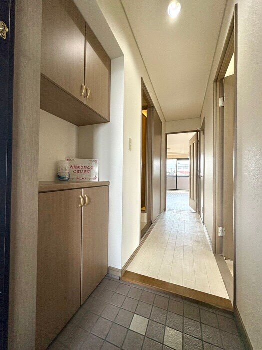 物件内観写真17　(廊下)