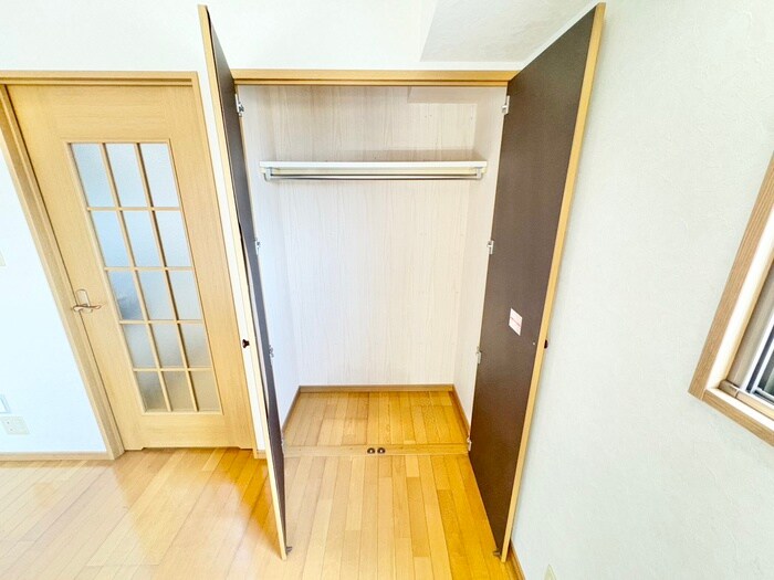 物件内観写真16　(収納)