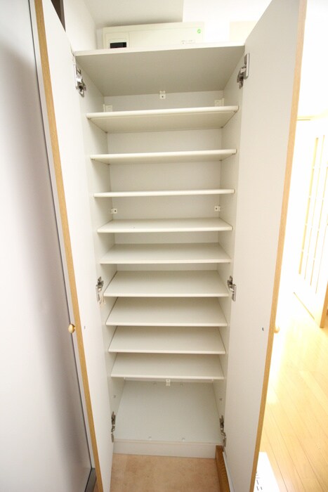 物件内観写真18　(靴箱)