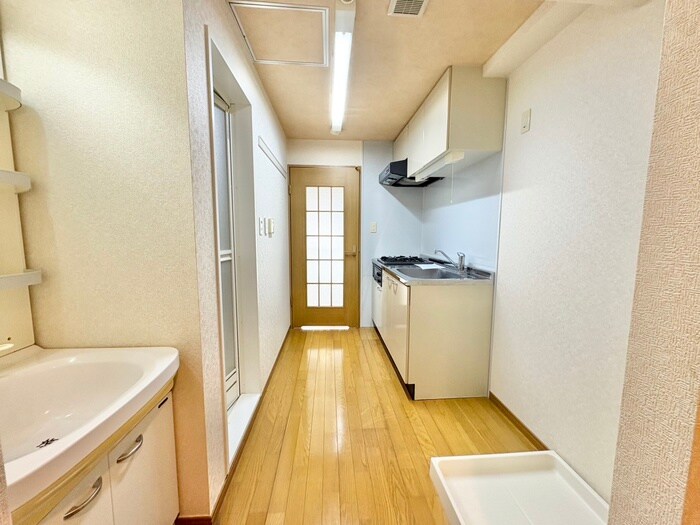 物件内観写真19　(廊下)