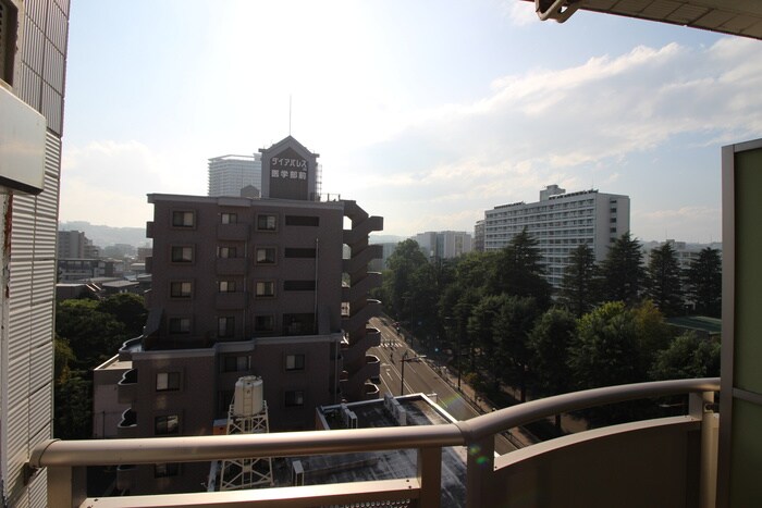 物件内観写真22　(室内からの展望)