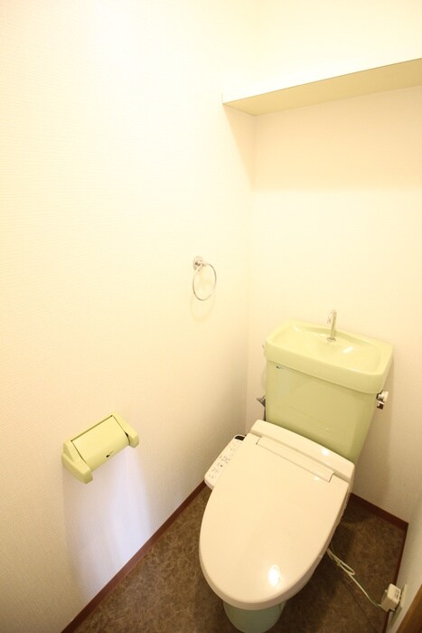 物件内観写真12　(トイレ)