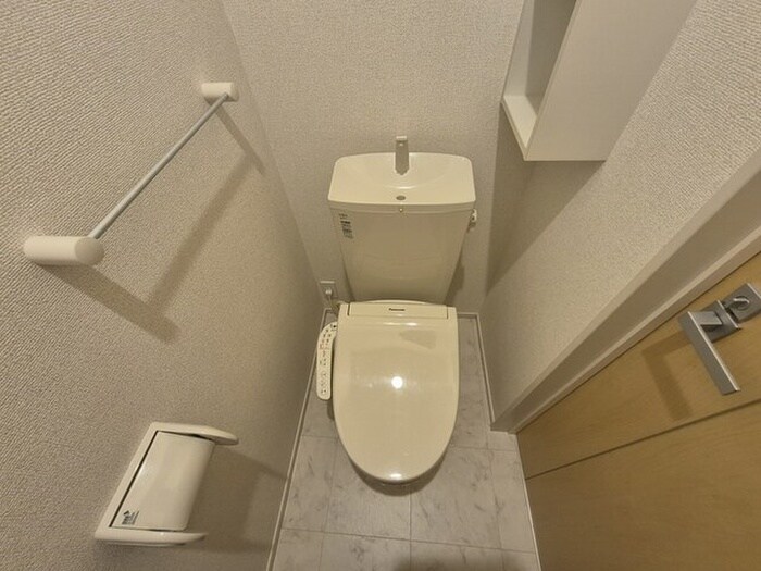 物件内観写真9　(トイレ)