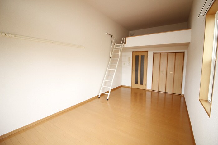 物件内観写真9　(居室)
