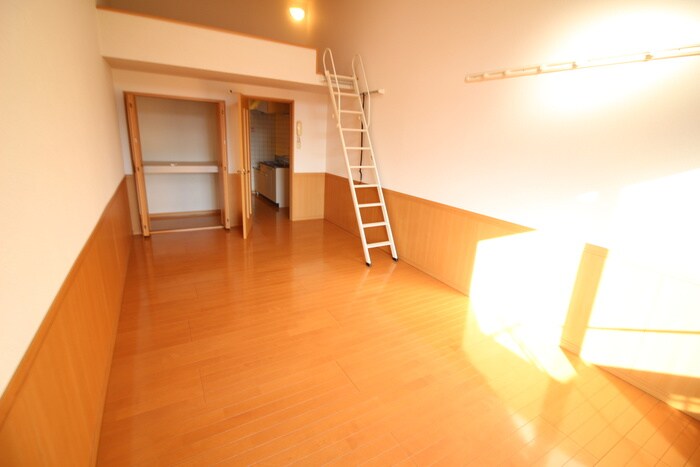 物件内観写真9　(居室)