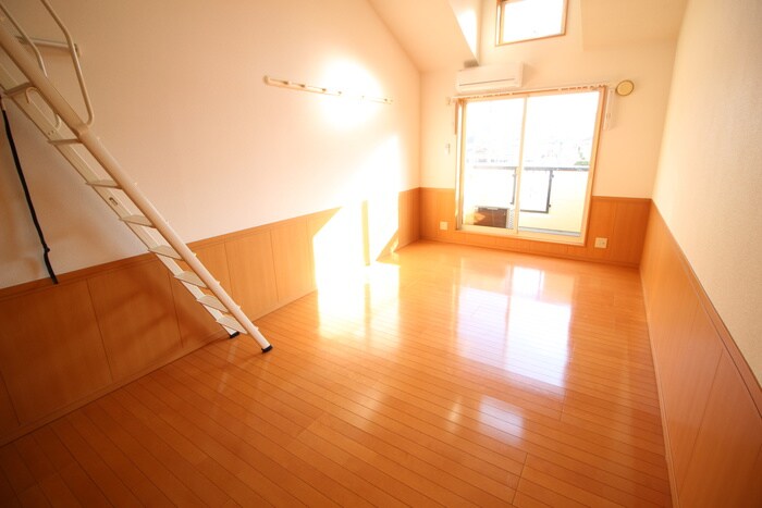 物件内観写真10　(居室)